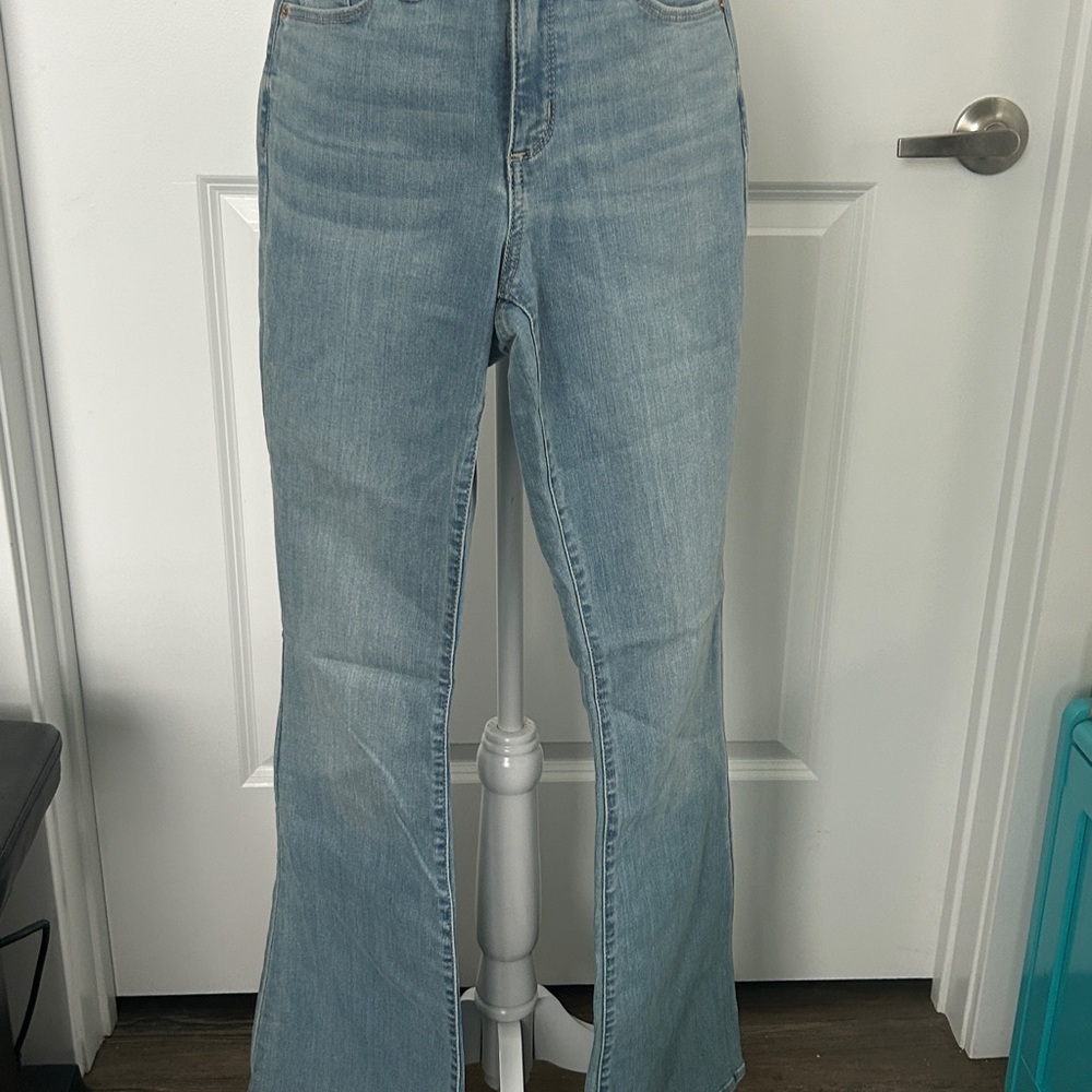 Universal Thread Blue Flare Wide Leg Jeans